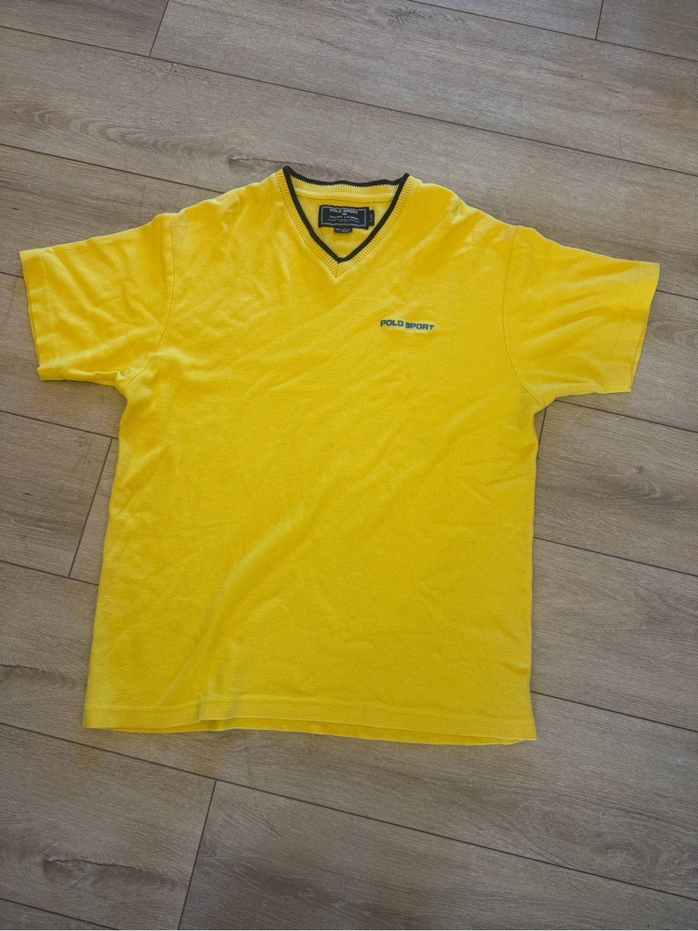 Vintage Polo Sport Ralph Lauren Yellow V-Neck T-Shirt Men’s Large 100% Cotton